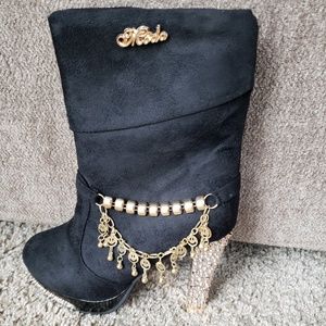 NWOT Black Boots